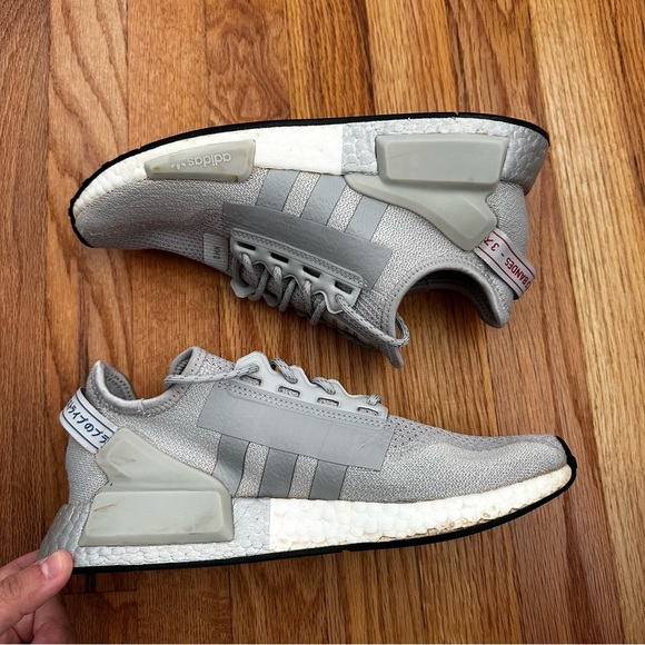 Adidas NMD_R1 V2 Silver Boost Sneakers Men’s Size 8 - Picture 2 of 10